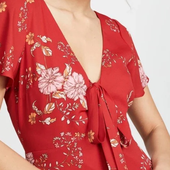 Red Floral Mini Dress with Flutter Sleeves & Ruffle Hem by BB Dakota - Size 6 - Picture 3 of 14